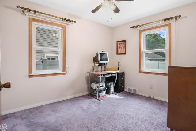 804 N Vermont Avenue, Royal Oak, MI 48067