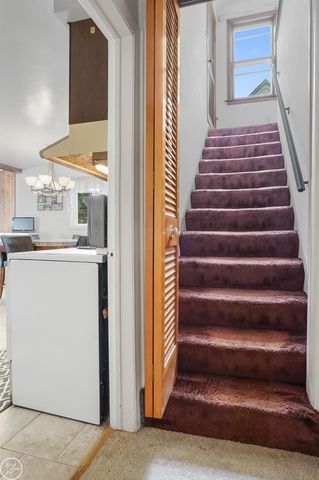 804 N Vermont Avenue, Royal Oak, MI 48067