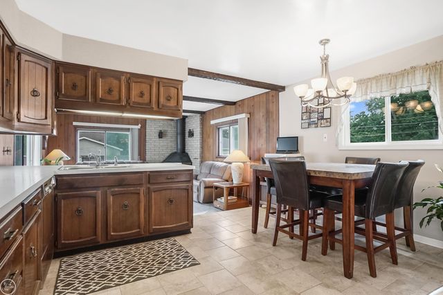 804 N Vermont Avenue, Royal Oak, MI 48067