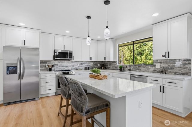 8613 4th Place SE, Everett, WA 98208