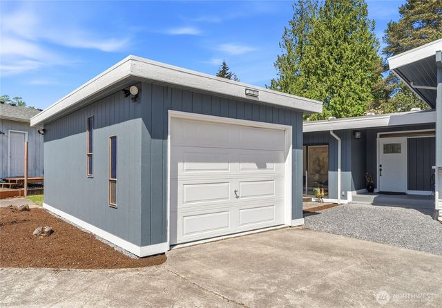 8613 4th Place SE, Everett, WA 98208