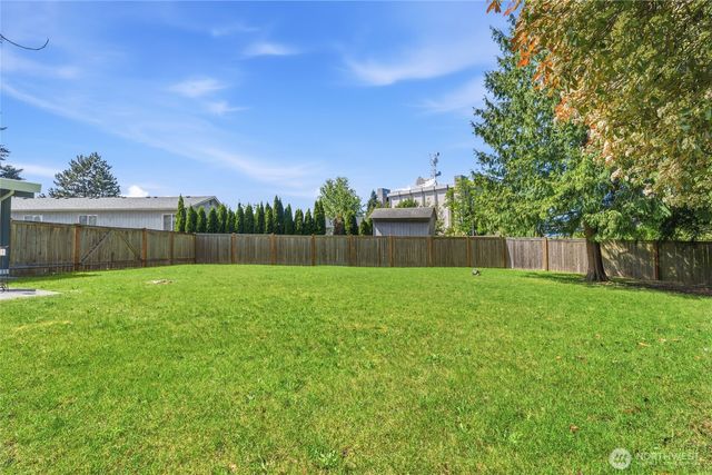 8613 4th Place SE, Everett, WA 98208