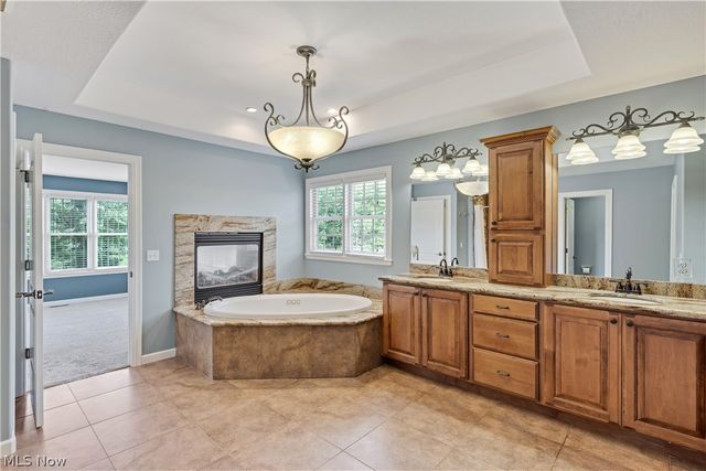 8021 Grayson Drive, Canfield, OH 44406