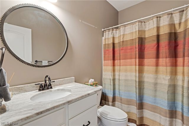 8021 Grayson Drive, Canfield, OH 44406