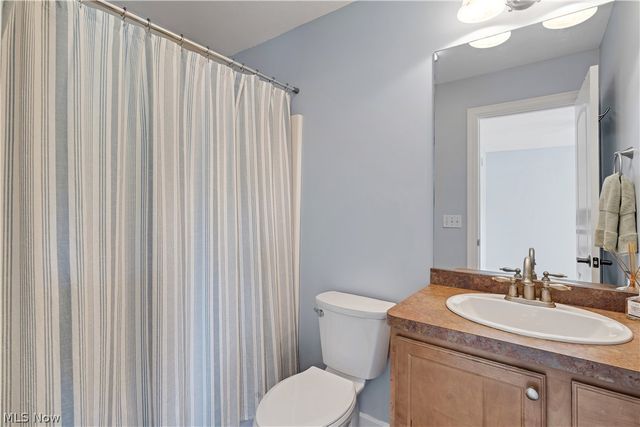 8021 Grayson Drive, Canfield, OH 44406