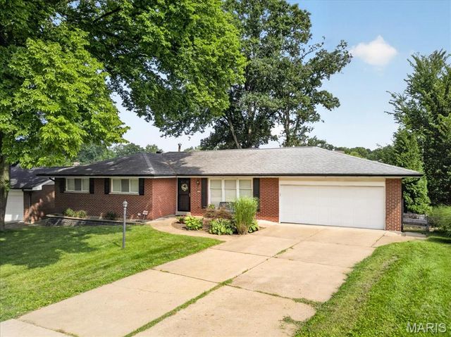 9145 Missy Court, St Louis, MO 63123