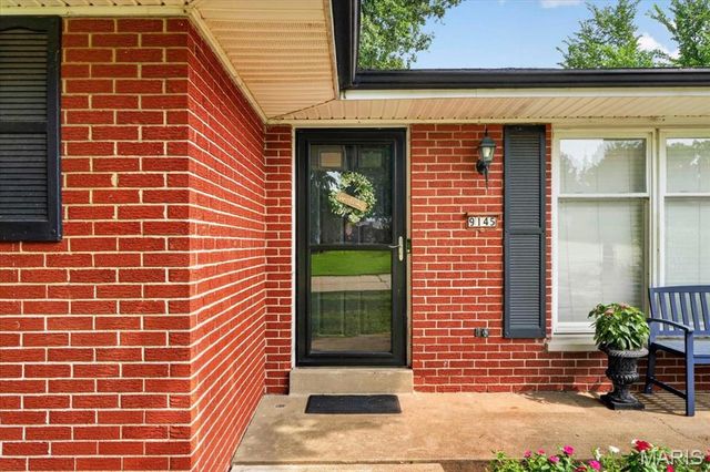 9145 Missy Court, St Louis, MO 63123