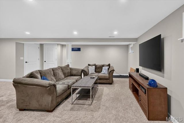 9145 Missy Court, St Louis, MO 63123