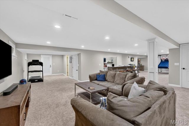 9145 Missy Court, St Louis, MO 63123