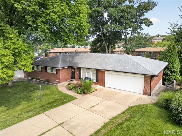 9145 Missy Court, St Louis, MO 63123