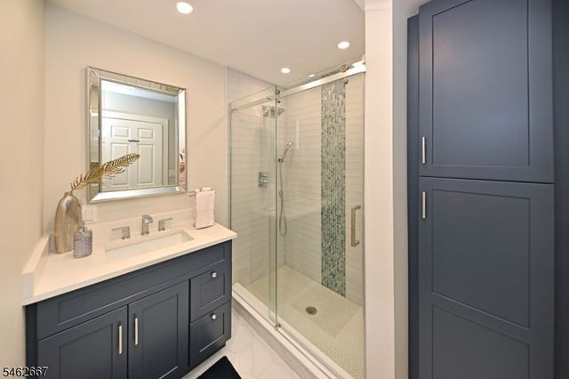 2 Pueblo Cir, Wayne Twp., NJ 07470
