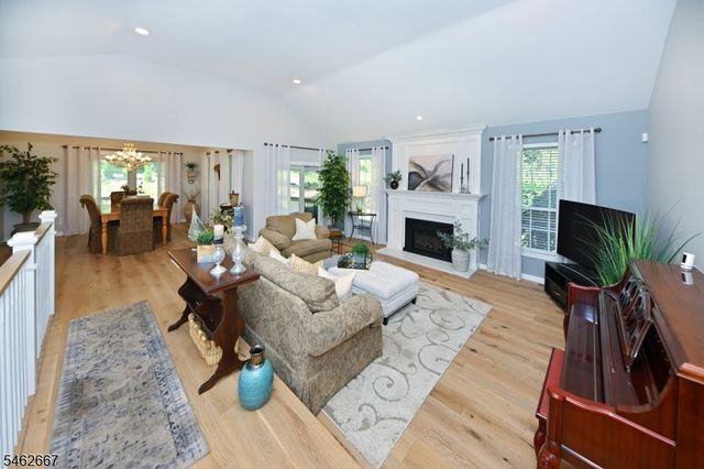 2 Pueblo Cir, Wayne Twp., NJ 07470