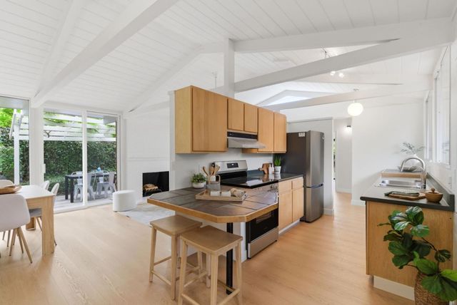 464 Dell Avenue, Mountain View, CA 94043