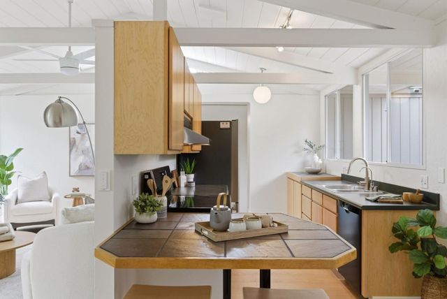 464 Dell Avenue, Mountain View, CA 94043