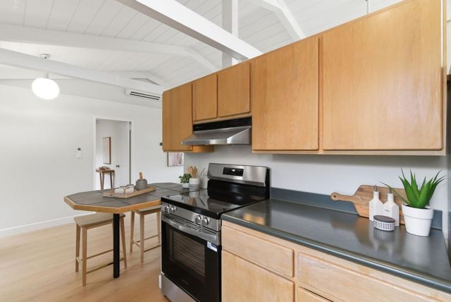 464 Dell Avenue, Mountain View, CA 94043