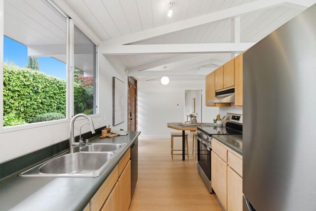 464 Dell Avenue, Mountain View, CA 94043