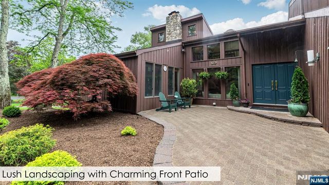 108 Buckhaven Hill, Upper Saddle River, NJ 07458