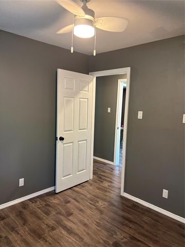 7122 Sharpcrest Street, Houston, TX 77074