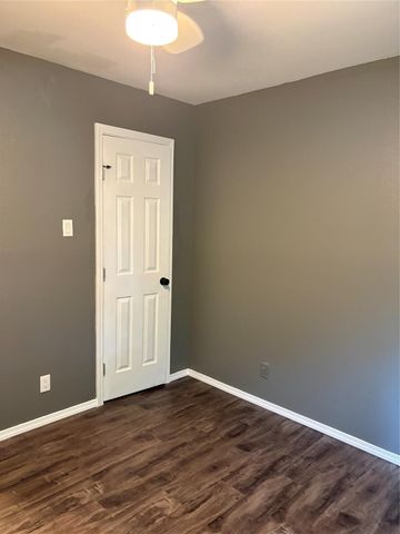 7122 Sharpcrest Street, Houston, TX 77074