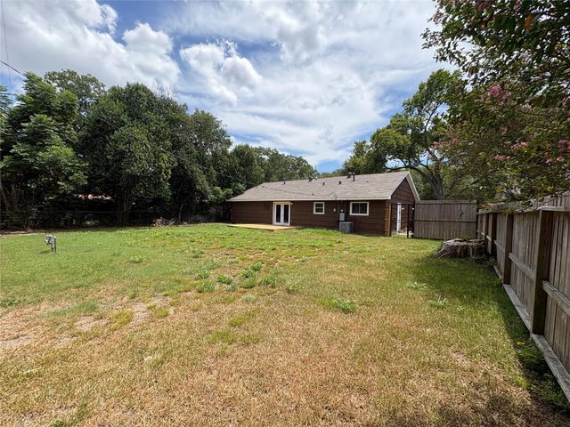 7122 Sharpcrest Street, Houston, TX 77074