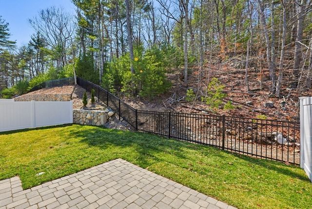 57 Thomas Mann Circle Lot 33, Norfolk, MA 02056