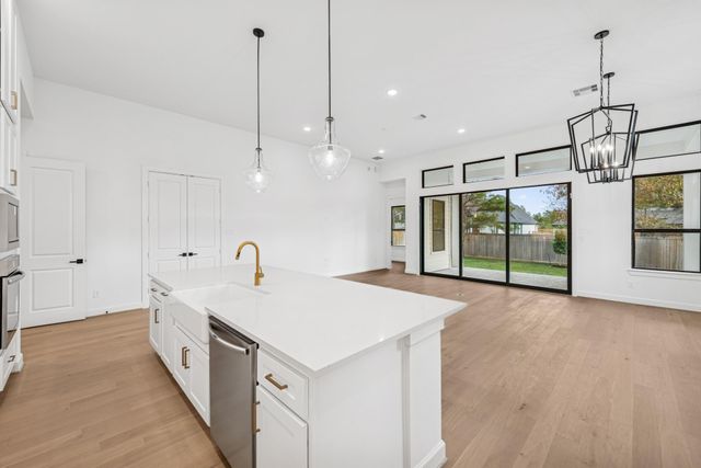 26515 Pioneer Pointe Court, Montgomery, TX 77316