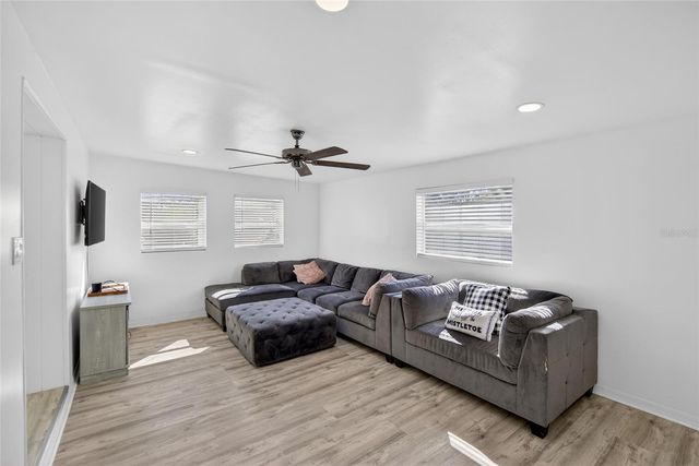 8343 95TH AVENUE, Seminole, FL 33777