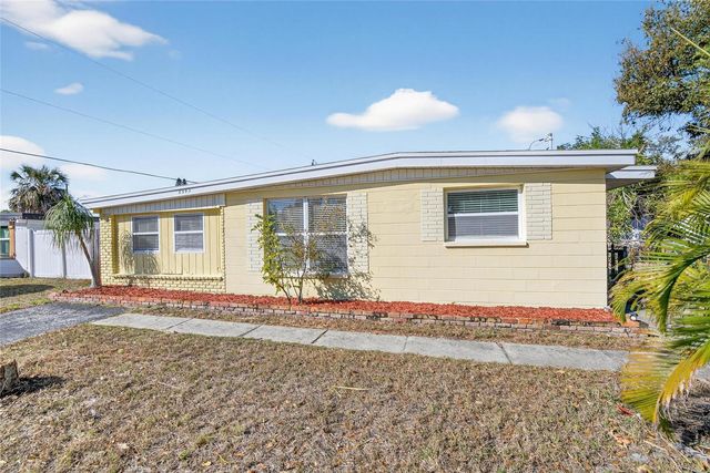 8343 95TH AVENUE, Seminole, FL 33777