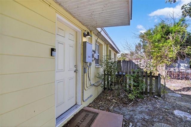 8343 95TH AVENUE, Seminole, FL 33777