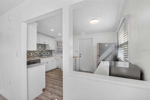 8343 95TH AVENUE, Seminole, FL 33777