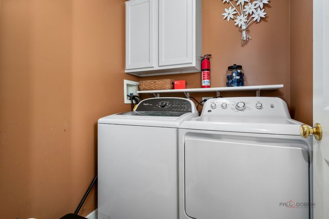 908 S Arlington Drive, Round Lake, IL 60073