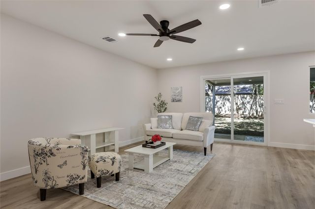 2333 Aldford DR, Austin, TX 78745