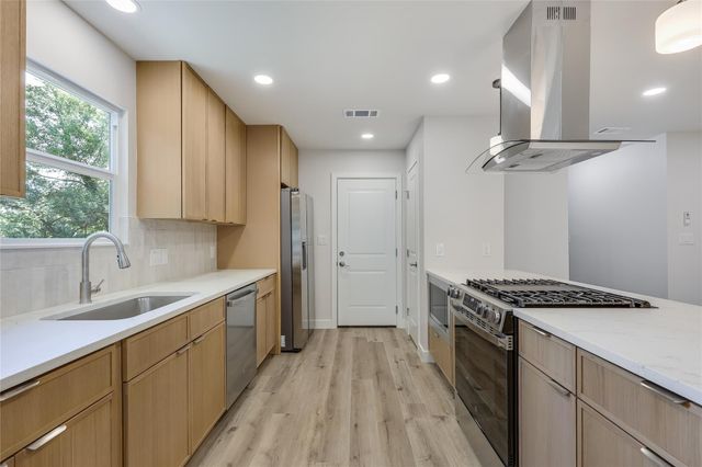 2333 Aldford DR, Austin, TX 78745