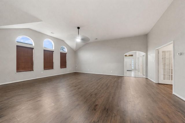 38219 N Lost Creek Boulevard, Magnolia, TX 77355