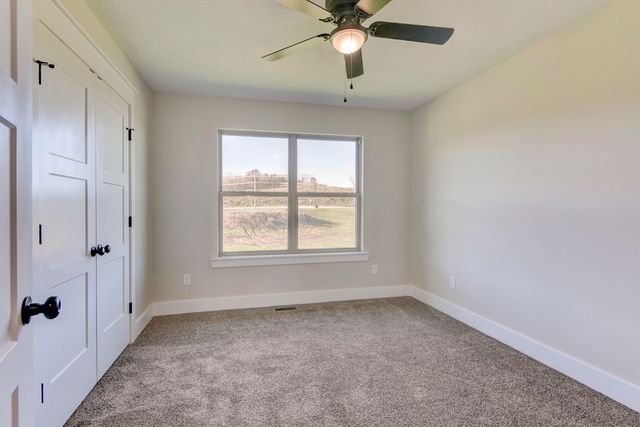 1508 W Ragweed Ct Court, Ozark, MO 65721