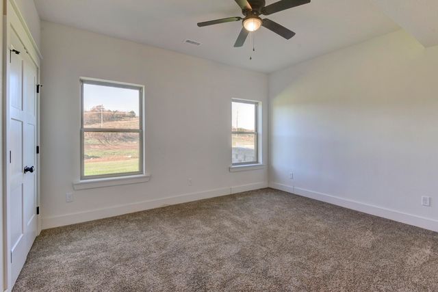 1508 W Ragweed Ct Court, Ozark, MO 65721