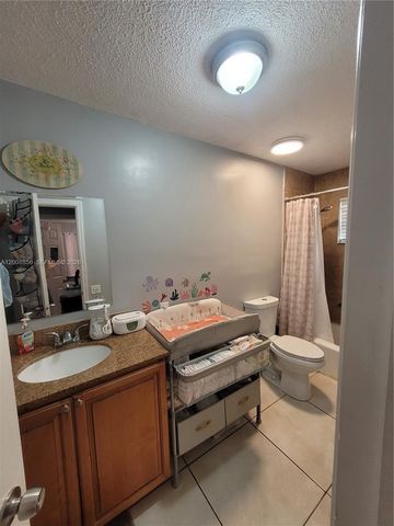 3381 NW 33rd Ct, Lauderdale Lakes, FL 33309