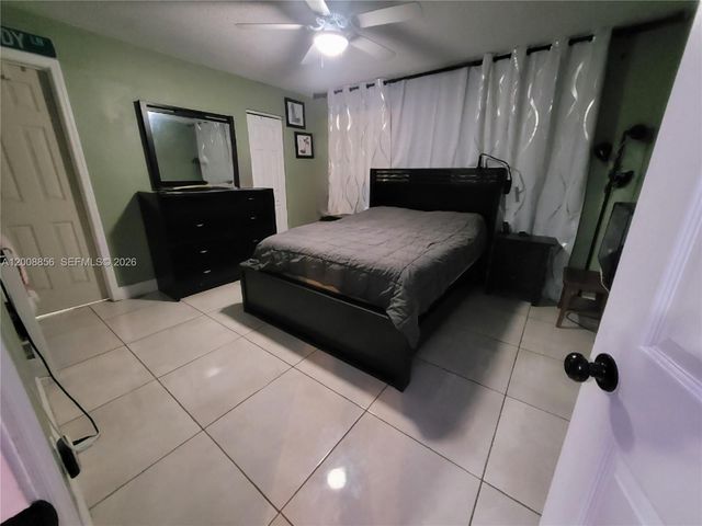 3381 NW 33rd Ct, Lauderdale Lakes, FL 33309