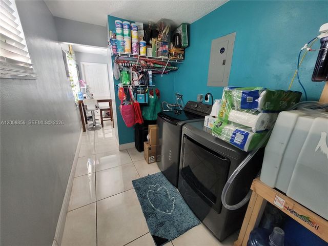 3381 NW 33rd Ct, Lauderdale Lakes, FL 33309