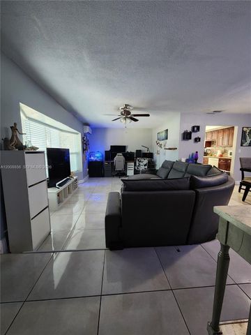 3381 NW 33rd Ct, Lauderdale Lakes, FL 33309