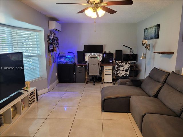 3381 NW 33rd Ct, Lauderdale Lakes, FL 33309