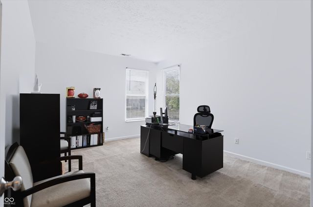 15710 Chapel Park Drive E, Noblesville, IN 46060