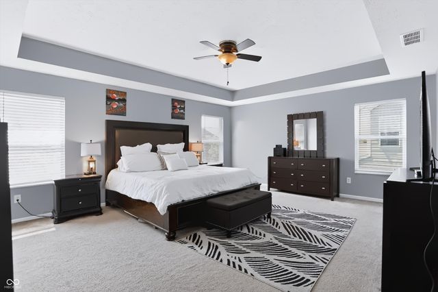 15710 Chapel Park Drive E, Noblesville, IN 46060