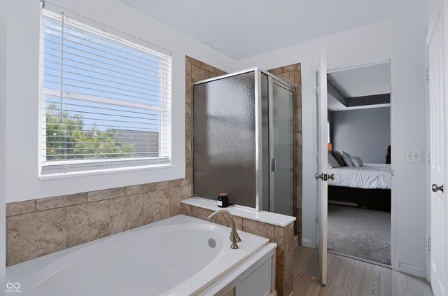 15710 Chapel Park Drive E, Noblesville, IN 46060