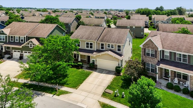 15710 Chapel Park Drive E, Noblesville, IN 46060