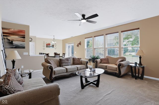 15710 Chapel Park Drive E, Noblesville, IN 46060