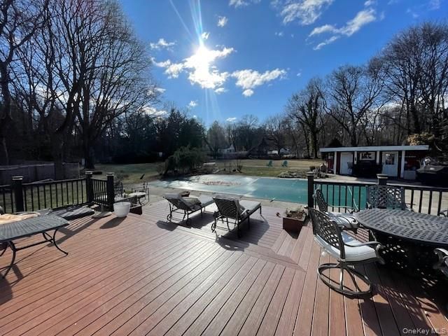 22 Emerald Lane, South Huntington, NY 11746