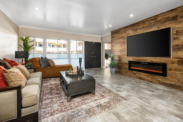 277 E Alejo Road 119, Palm Springs, CA 92262