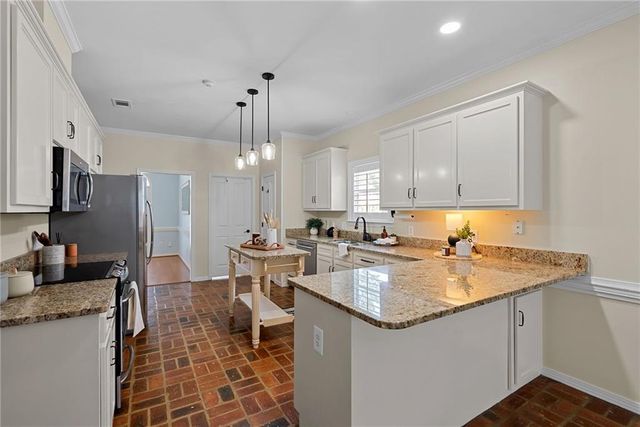 1087 Southern Way Court, Mobile, AL 36609