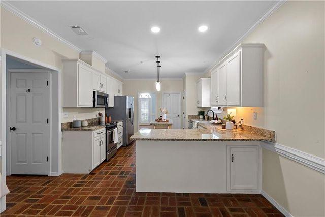 1087 Southern Way Court, Mobile, AL 36609